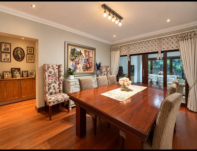 5 BEDROOM FREEHOLD FOR SALE IN MIDSTREAM ESTATE